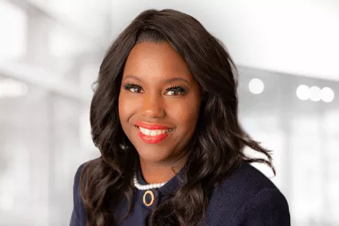 Holly Little's Headshot