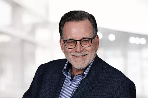 Philip Yachmetz's Headshot