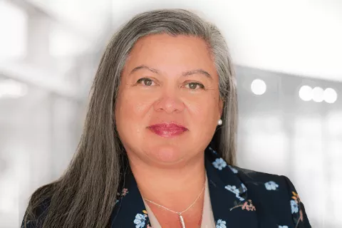 Sabune Winkler's Headshot